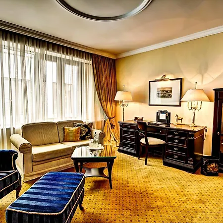 Suitess Hotel 5*