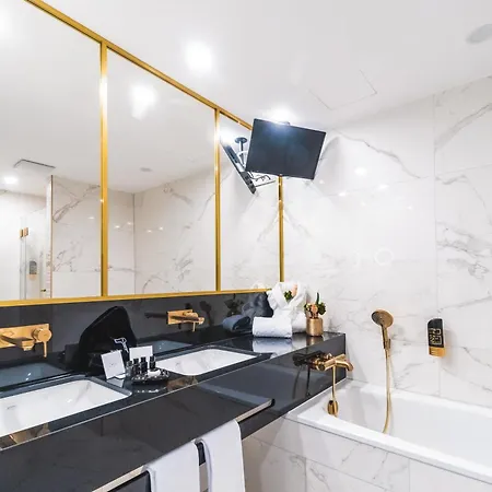 Suitess Ξενοδοχείο