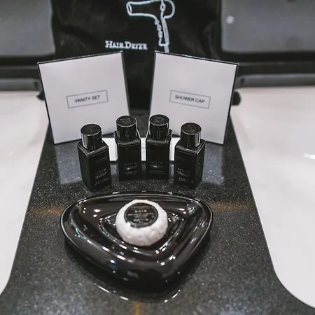 Ξενοδοχείο Suitess 5*