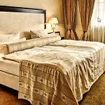 Suitess Hotel